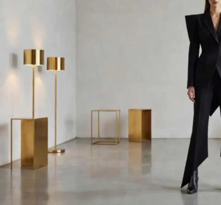 Modernist silhouette en tailoring